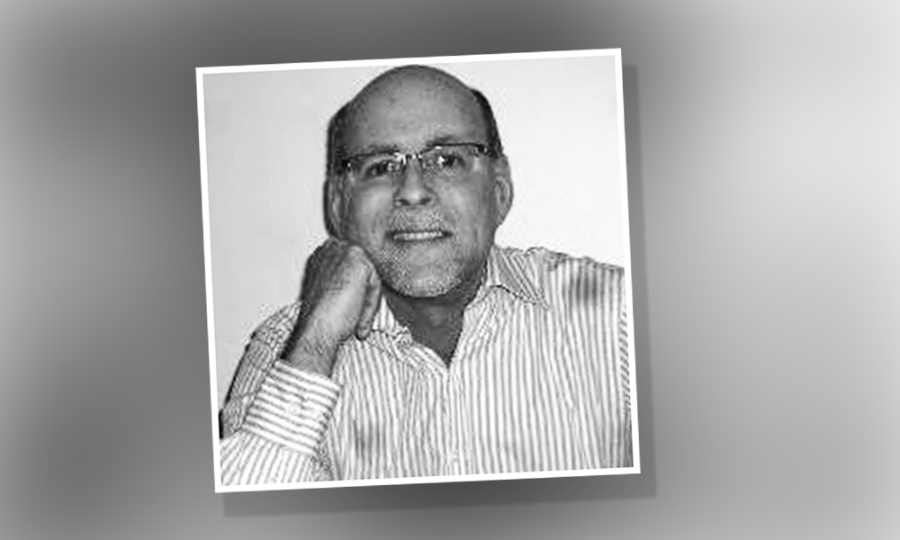 Prize-winning former journalist dies of cancer