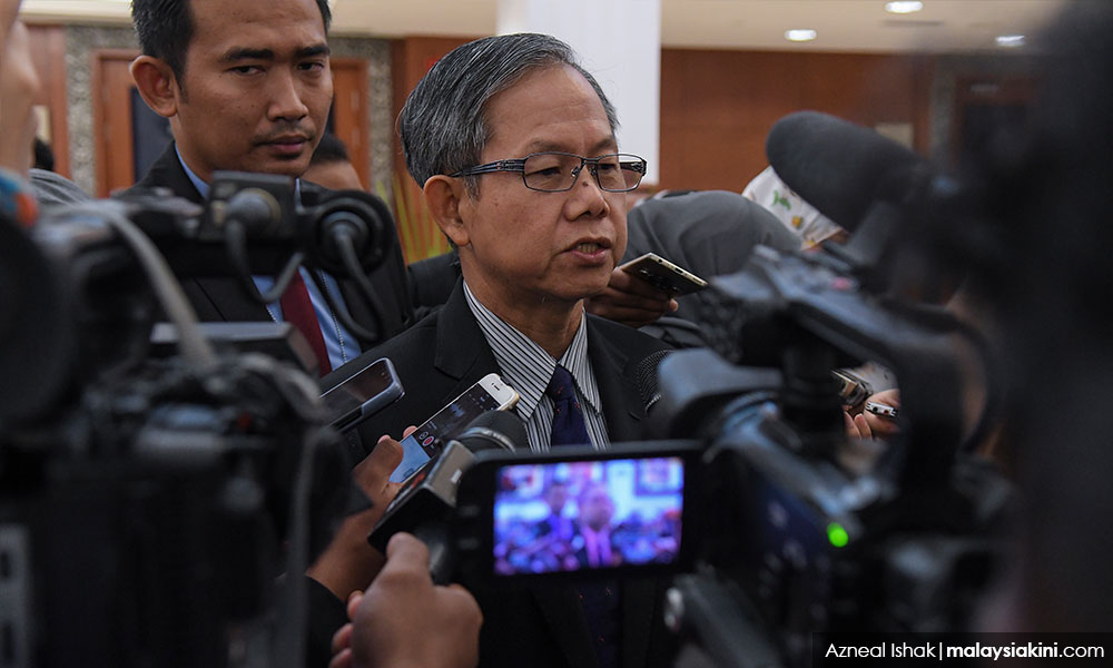 Dr Lee cadang KKM guna gelang GPS