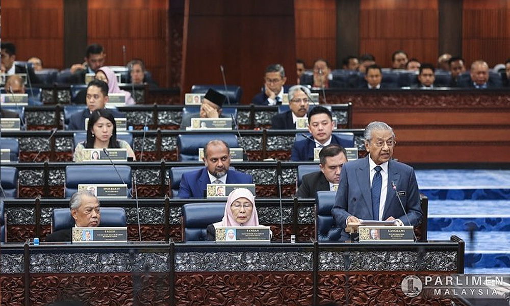 在野议员反呛首相“首步论”,“那也得是正确的一步”