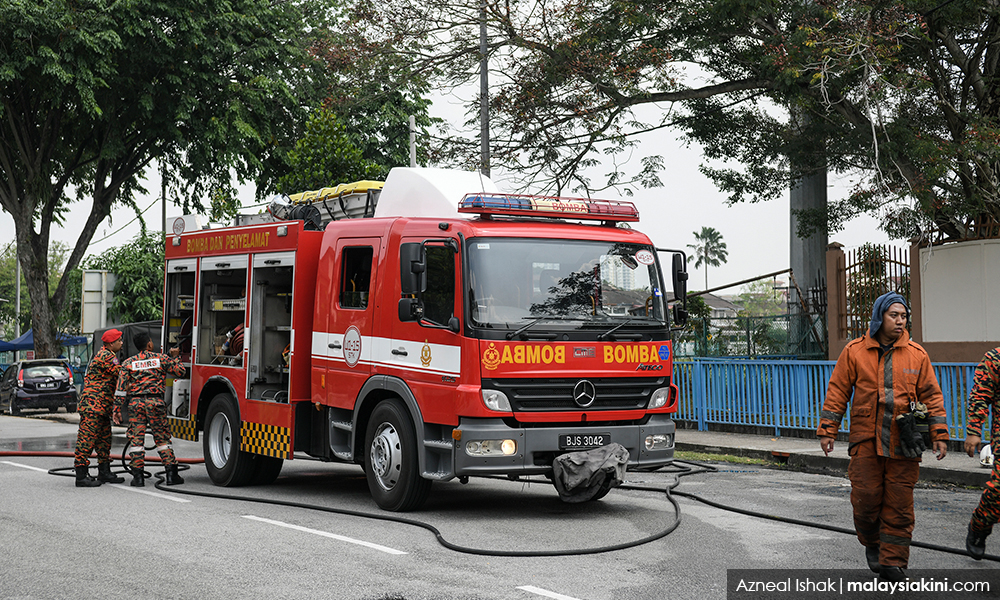 Gov't studying proposal to set up fund for families of firefighters