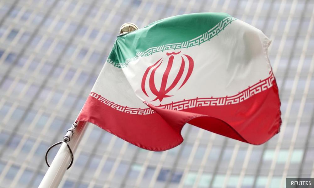 Iranian fuel tankers approach Venezuelan waters despite US warning