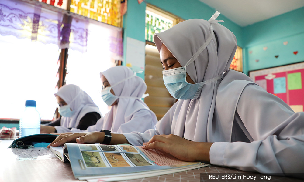 School in neighbourhood with nine Covid-19 cases mandates face masks