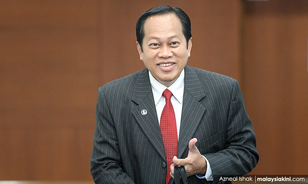 Ahmad Maslan considering doctorate degree