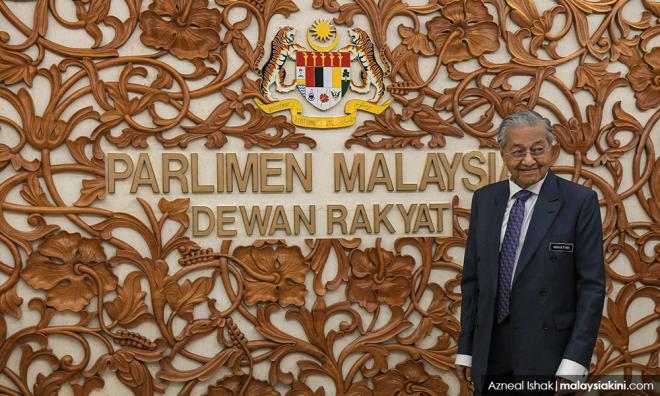 Mp Persoal Hak Mahathir Panggil Sidang Khas Parlimen