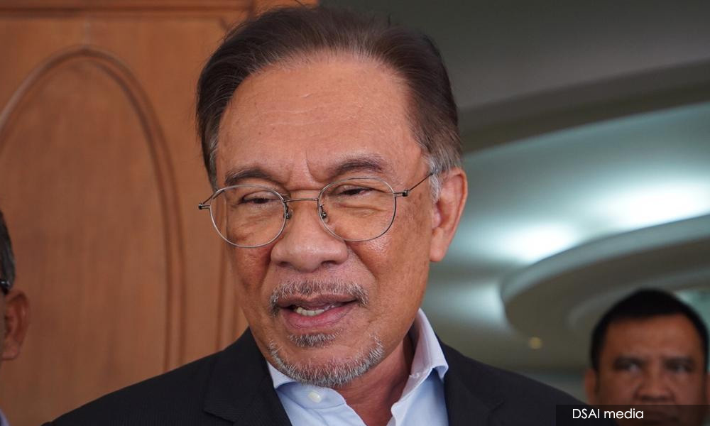 Anwar setuju SPM, STPM ditangguh