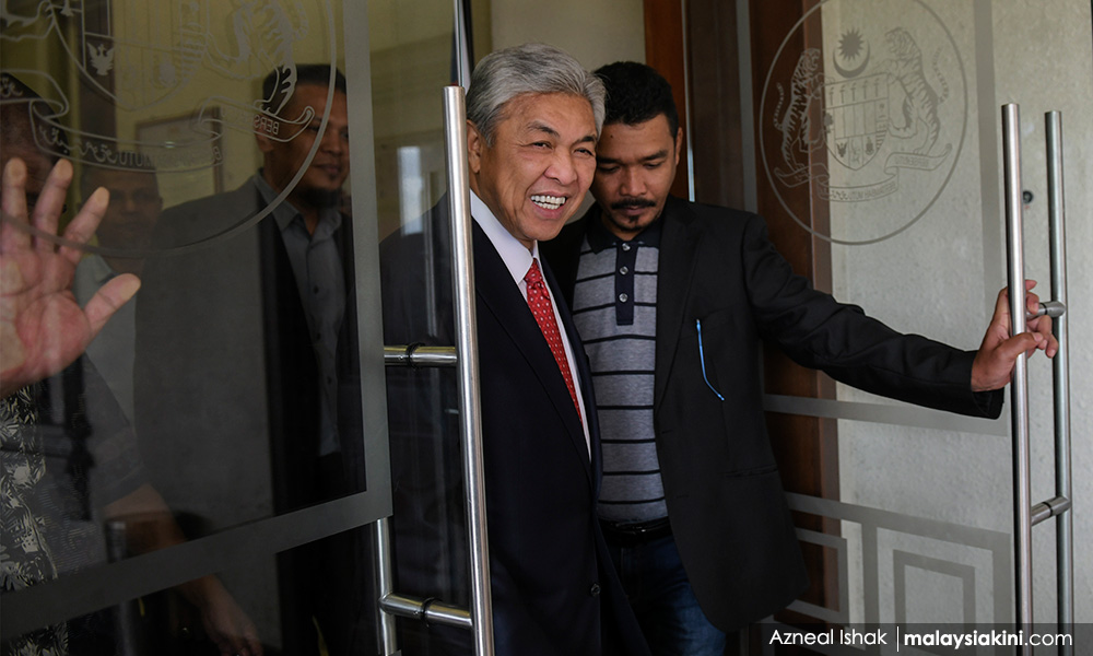 Pesara keluar cek RM300,000, tak tahu diterima firma guaman