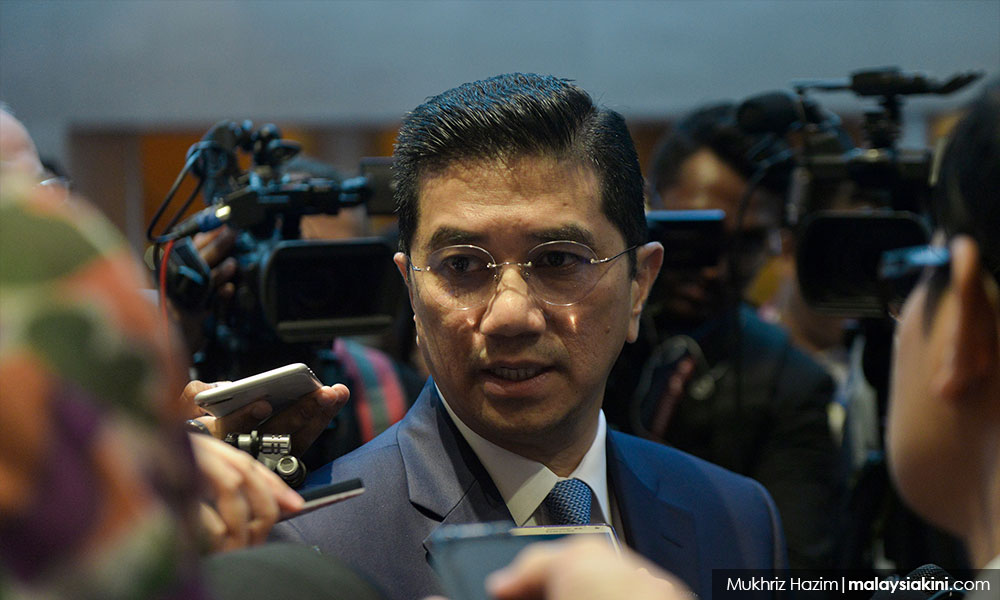 Azmin, nine MPs join Bersatu - source