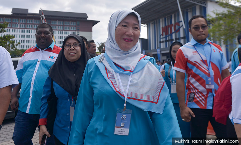 Timbalan ketua Wanita PKR: Saya kekal setia dengan parti
