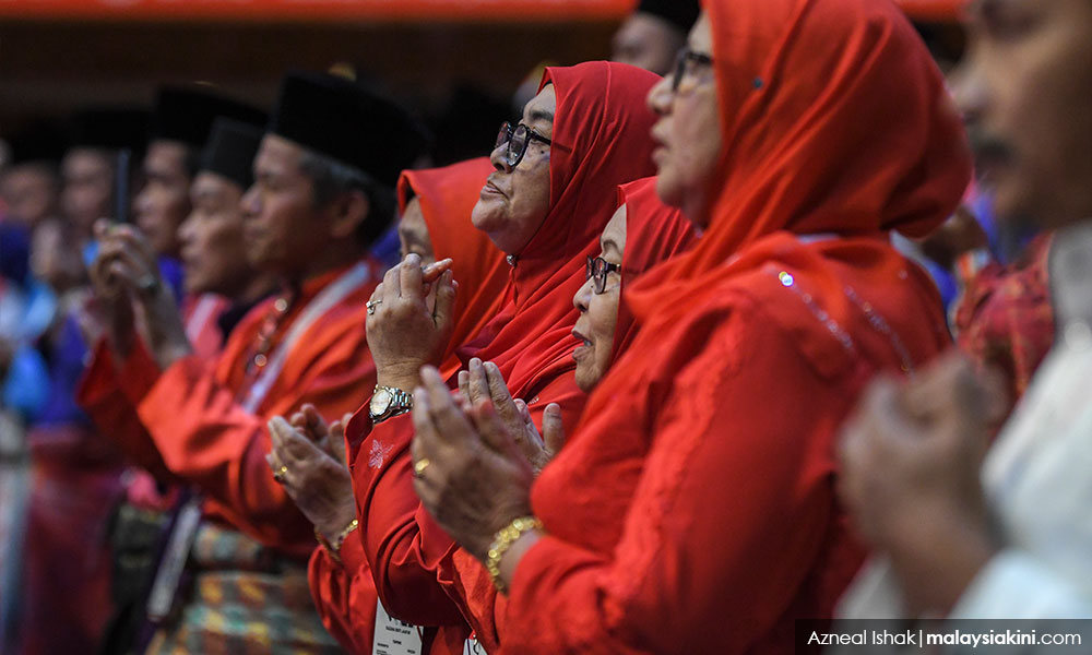 Penganalisis: Tak mudah harapkan Umno berkorban demi Bersatu