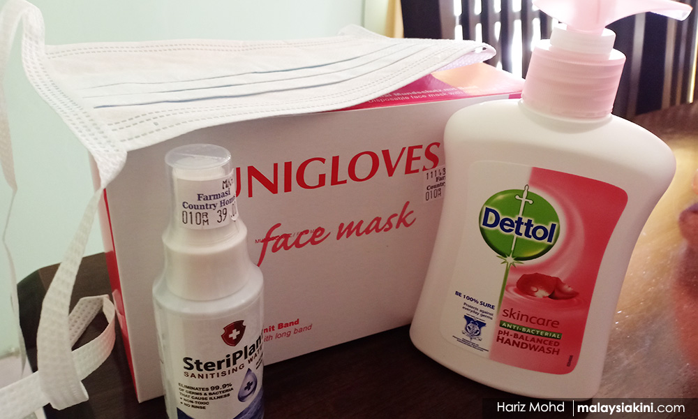 Raid on pharmacy selling masks on condition