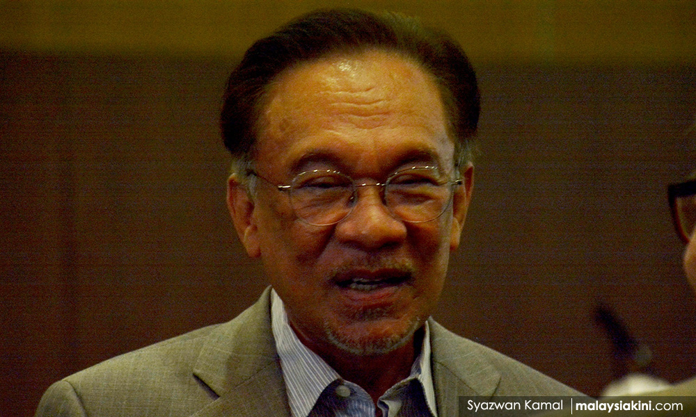 Anwar bertemu PM, bincang isu Covid-19