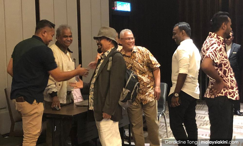Merakam Sejarah II: Apa sebenarnya berlaku