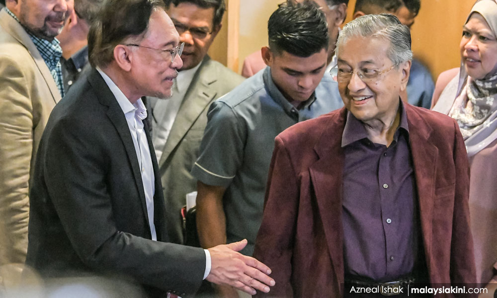 Anwar open to considering a cabinet appointment for Dr M