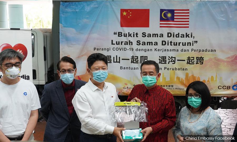 Malaysiakini Mps Give 10 Mil Face Masks To Frontliners Public For Free Gov T Urged