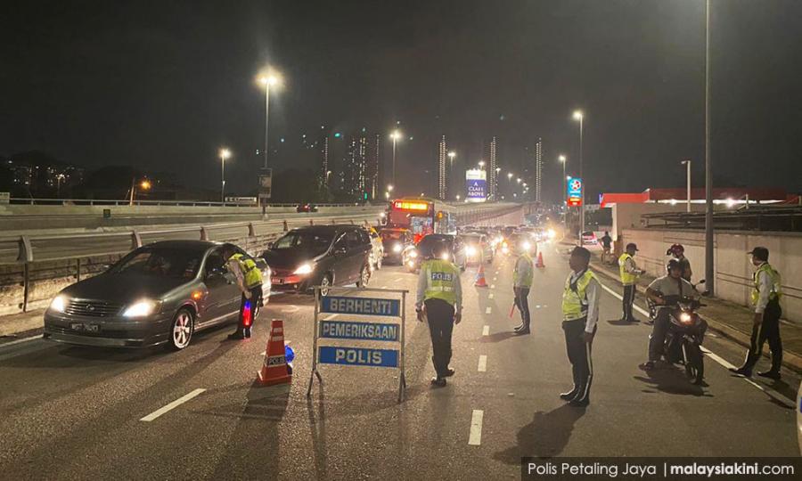 Malaysiakini Leaving Home Interstate Travel Roadblocks What You Need To Know