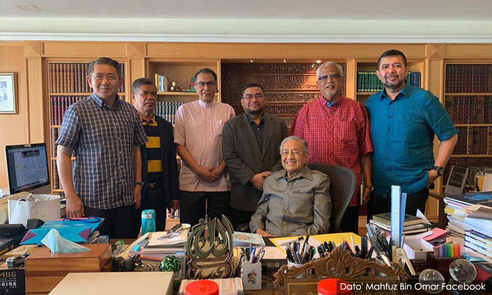 Amanah believes Dr M and Harapan will again join forces to take on PN