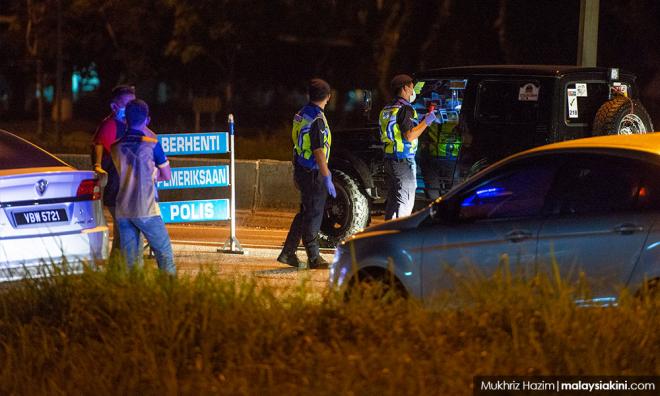 警方封锁瓜登主要道路，减少民众在外游荡