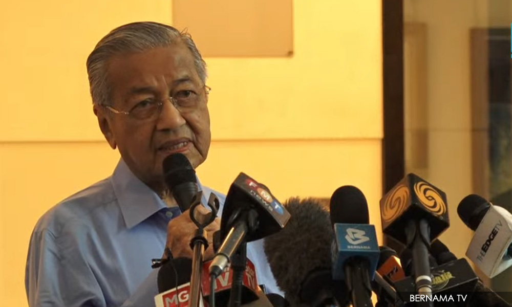 “我会无故辞职吗？”马哈迪驳斥慕尤丁