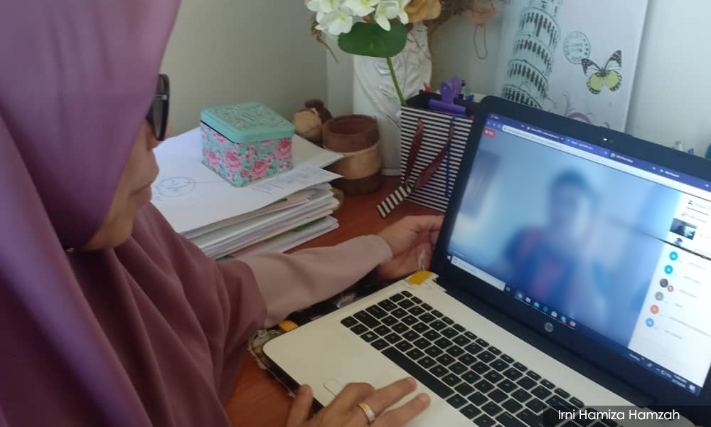 Calls for school heads to allow teachers to remain working remotely