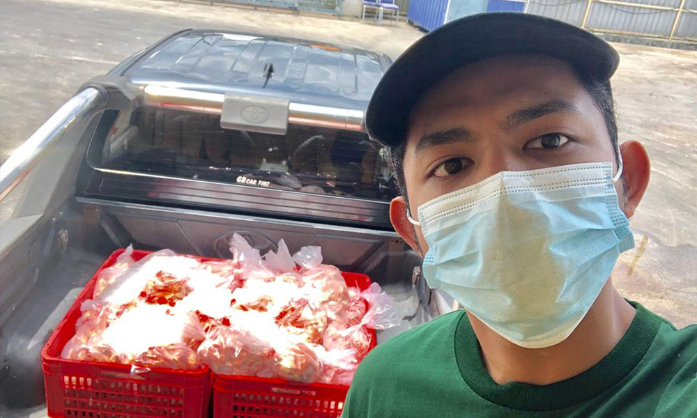 1,000 ayam percuma untuk penduduk 10 kampung di Pontian