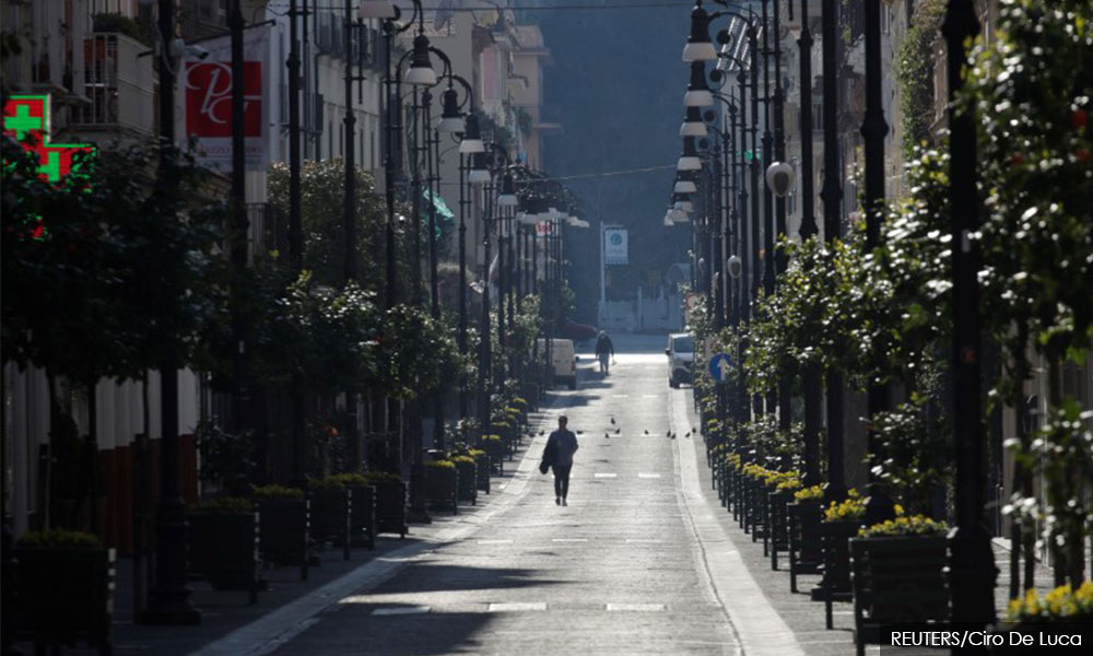 Italy's coronavirus deaths jump by almost 800, gov't shuts most workplaces
