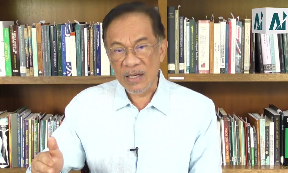 Anwar: A ‘crime’ to give gov’t MPs GLC posts when rakyat struggling to eat