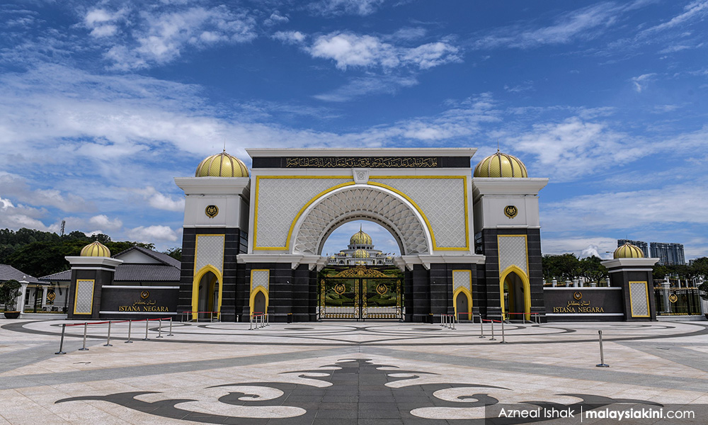 Mengadap Agong: Peguam tak sependapat dengan pakar perlembagaan