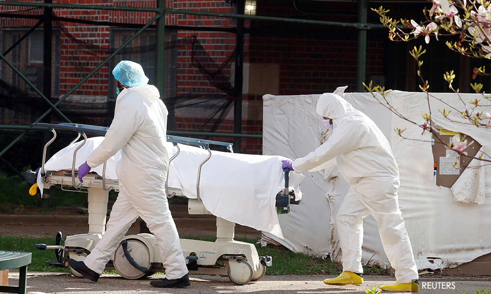 US coronavirus deaths surpass Vietnam War toll as Florida mulls easing shutdown