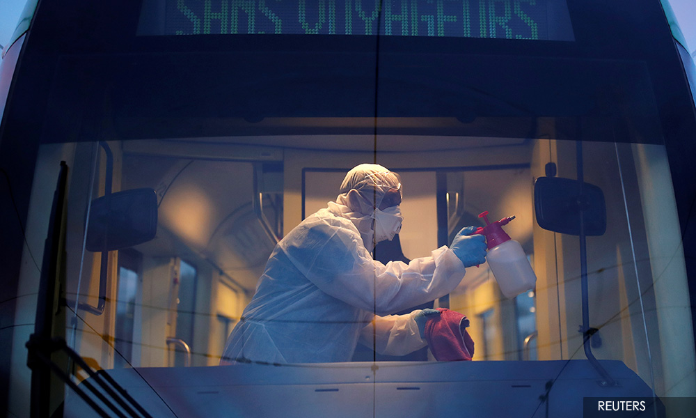 French coronavirus toll jumps by record 1,438 deaths