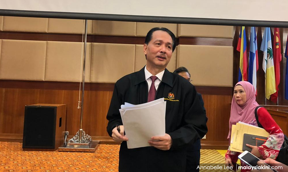卫生部经研院等开会,明汇报首相是否延长限行令