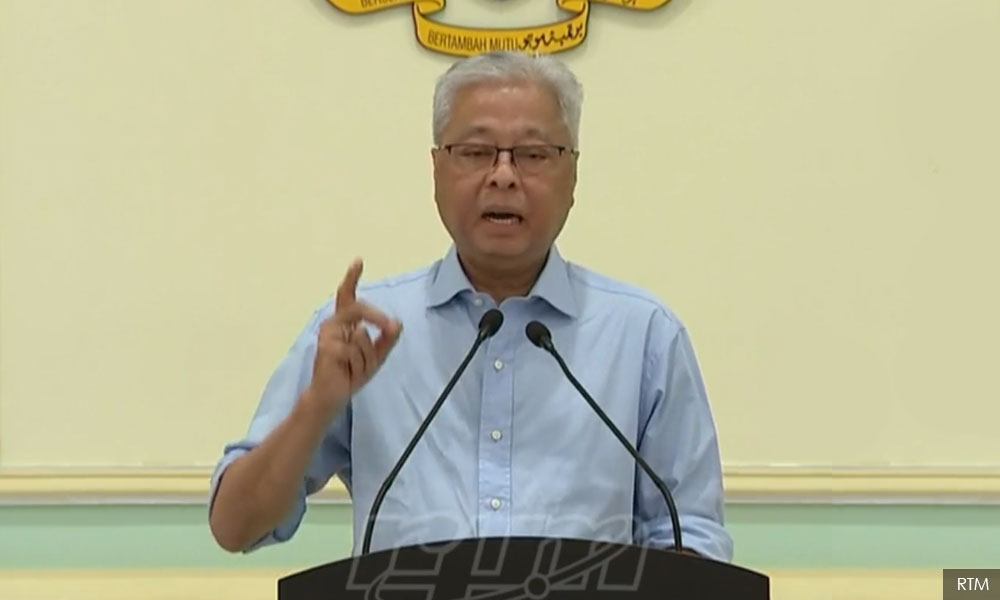 Faced with subsidy requests, minister defends RM1.50 ceiling for three-ply masks