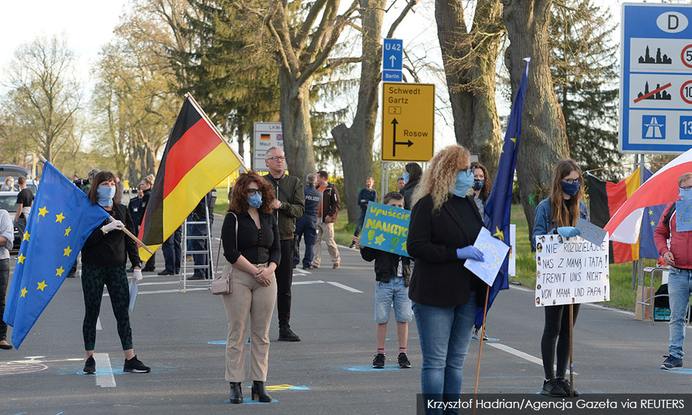 Hundreds protest against lockdown at Polish-German border
