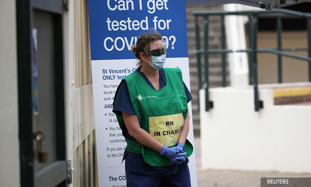 'We're not hungry, we need masks' - Aussie doctor on Covid-19 frontline