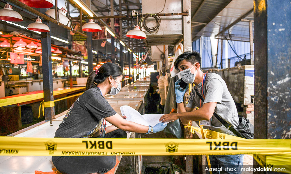 Report any business that fail to comply with SOP, says Noor Hisham