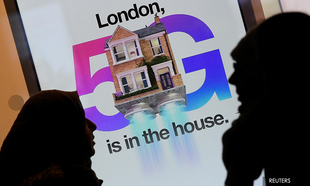5G coronavirus conspiracy theory is dangerous fake nonsense, UK says