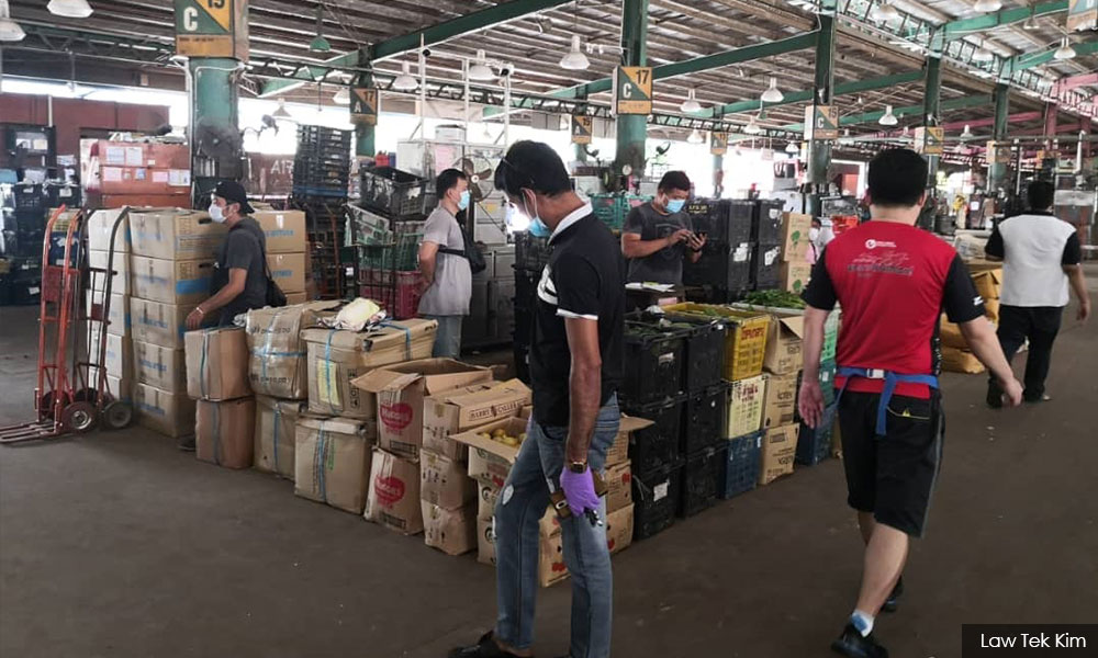 Local workers at wholesale market should have insurance, medical coverage - MTUC
