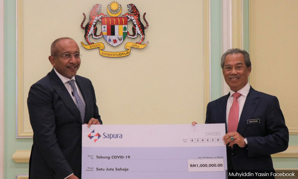 PM receives cash donations of RM4.6m for Covid-19 fund