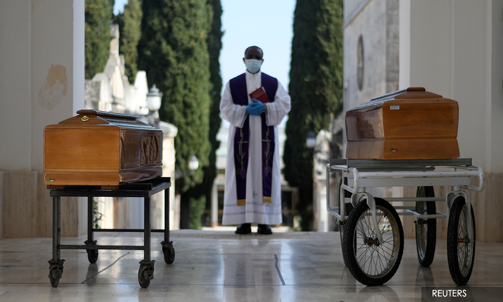 Global coronavirus cases surpass one million, more than 52,000 fatalities