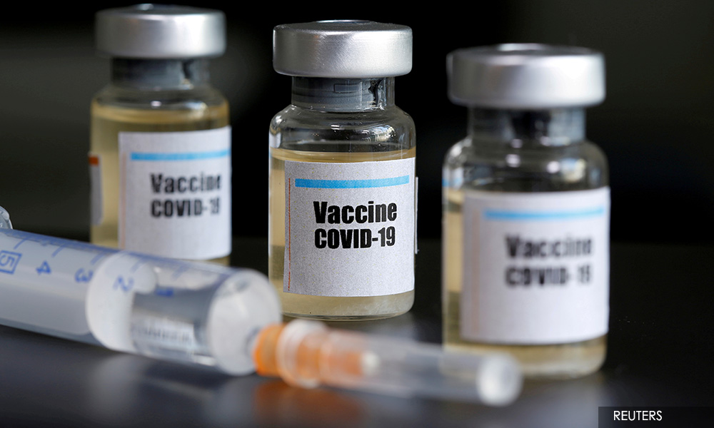 Top HIV scientist doesn't count on a vaccine for coronavirus soon