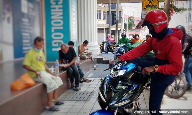 Penempatan Sementara Bantuan Makanan Dan Gelandangan Kl