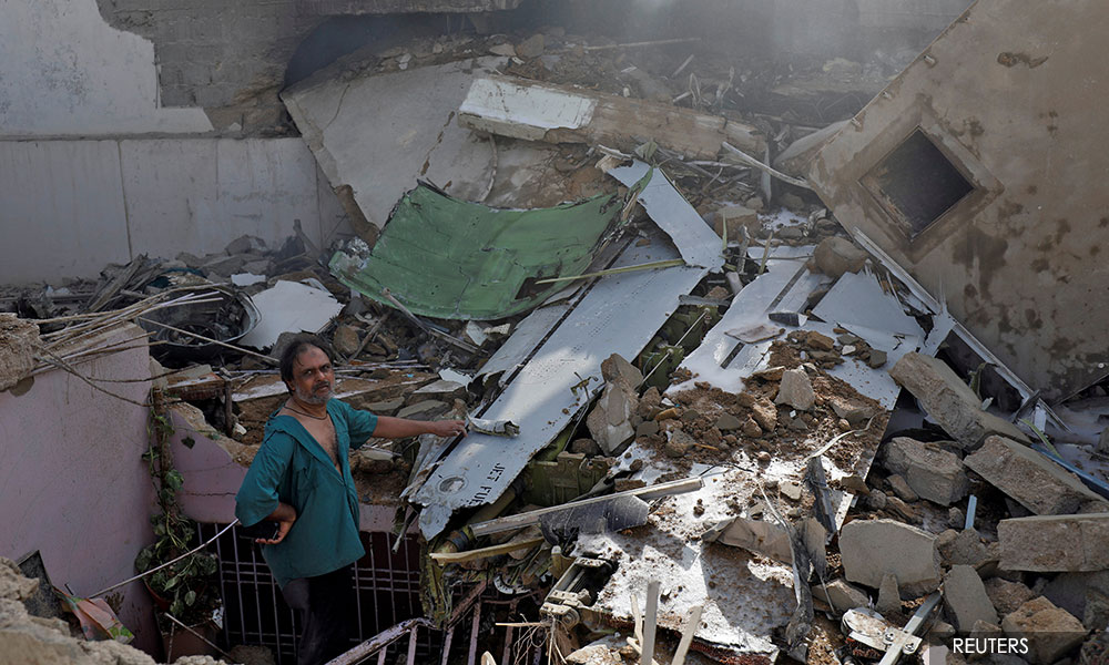 Death toll from Pakistan airliner crash 97, black box found