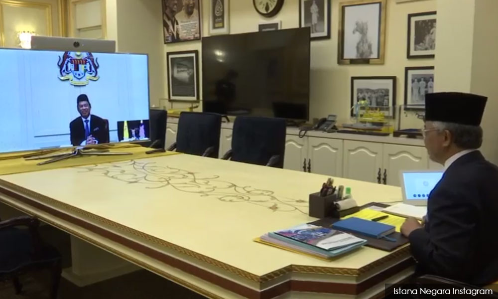 Agong holds pre-cabinet meeting with Muhyiddin via video conference
