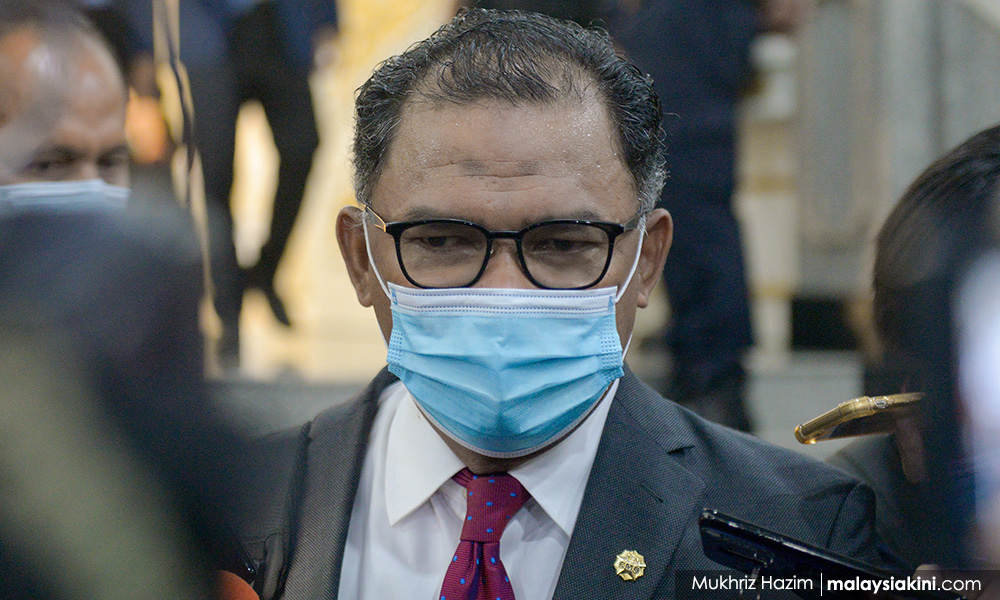 Akan dicantas? Berita palsu, kata Idris Haron