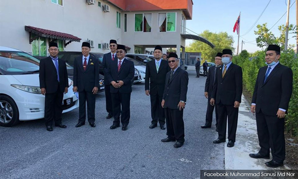19 assemblypersons granted audience with Kedah sultan this morning
