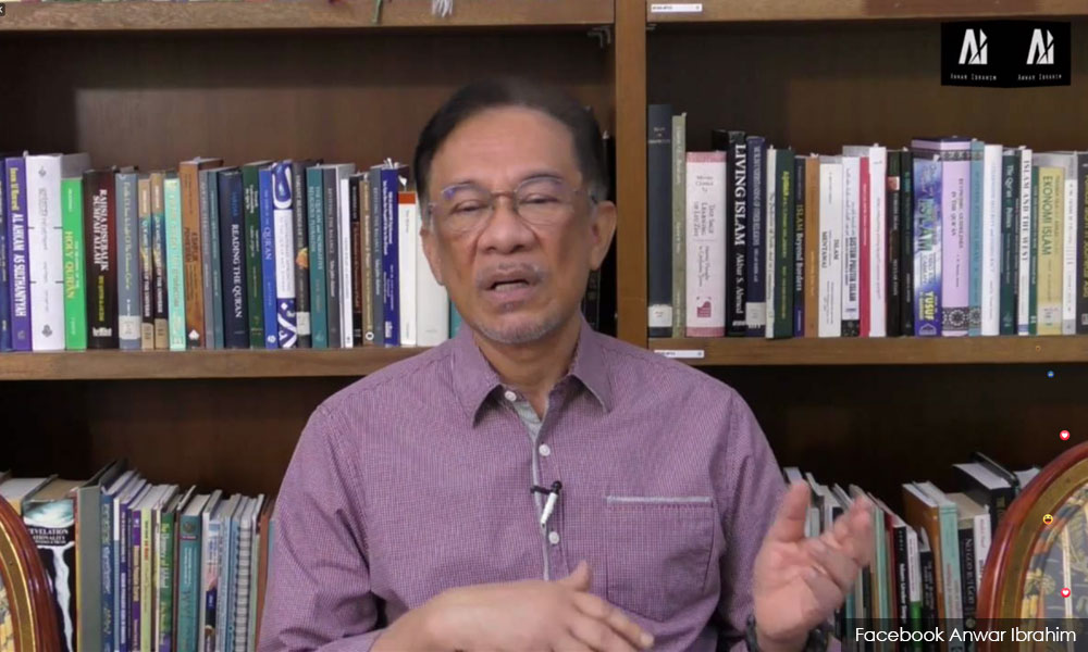 Anwar claims offered PM, DPM post, denies wanting to be S'gor MB