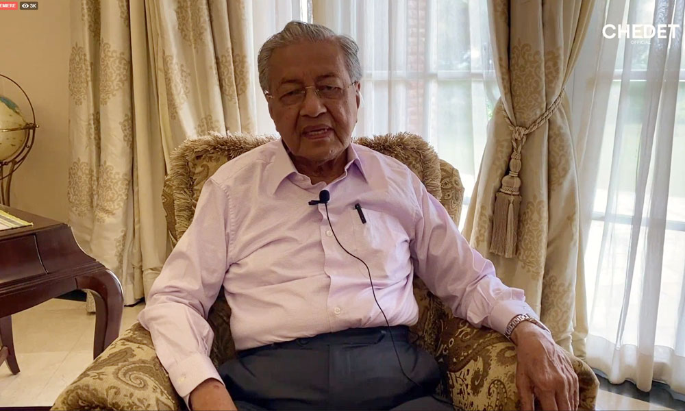 Shafie as PM and Anwar, Mukhriz as DPMs backed by Amanah, DAP leaders - Dr M