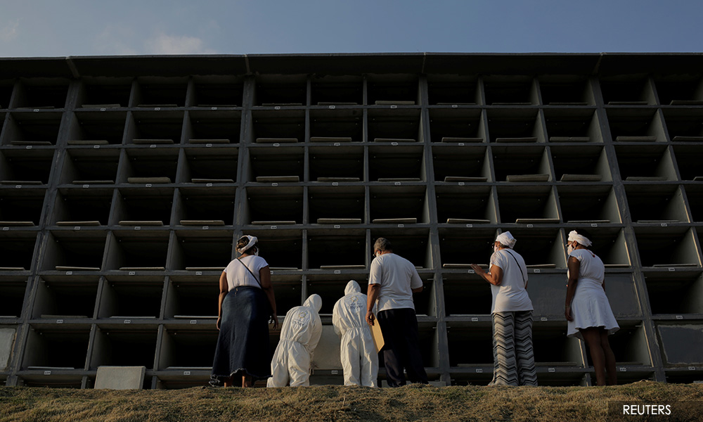 Deaths from coronavirus surpass 100,000 in Latin America