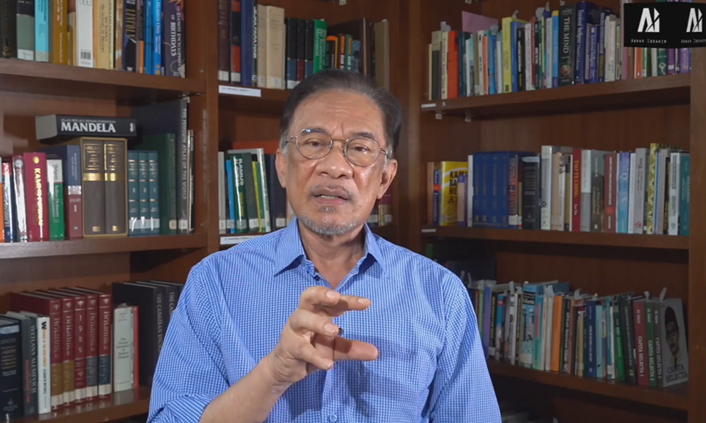 Anwar sedia pertimbang jawatan menteri mentor untuk Dr M