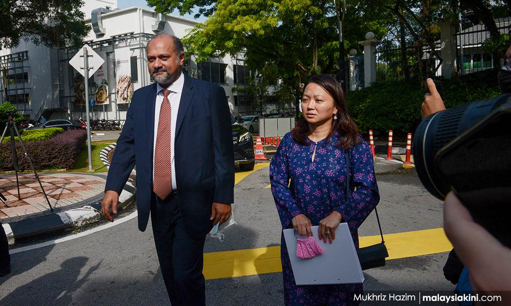 Hannah Yeoh records statement in Bukit Aman over social media post