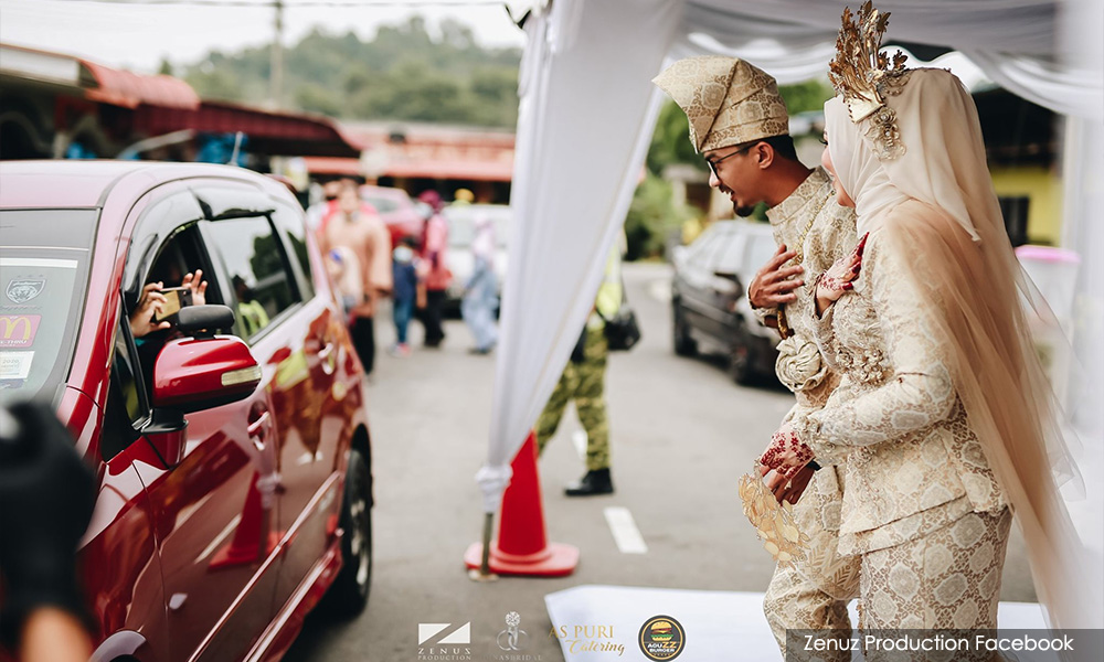 Johor couple opted for 'drive-thru' wedding to prevent Covid-19